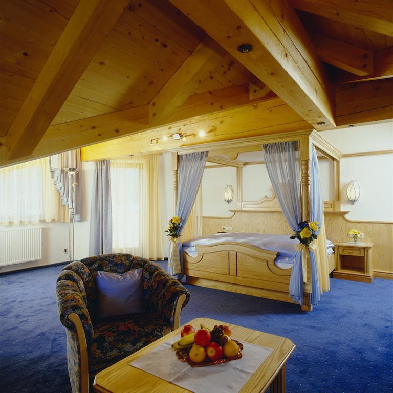 Landhotel Eva Kirchberg in Tirol Zimmer foto